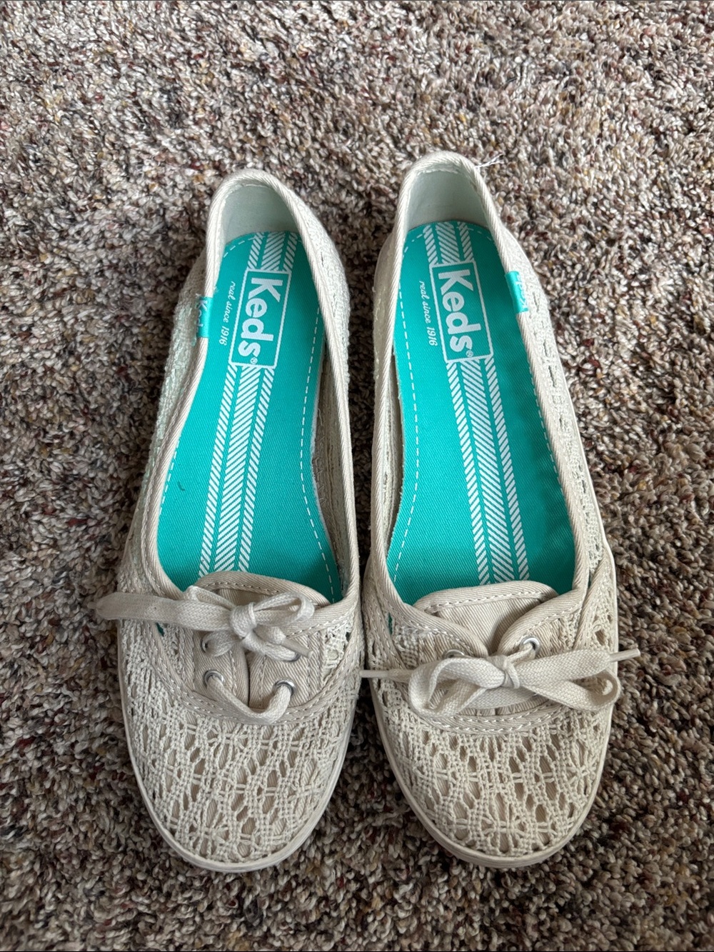 Keds Women's Beige Teacup Crochet slip-on shoes  7.5